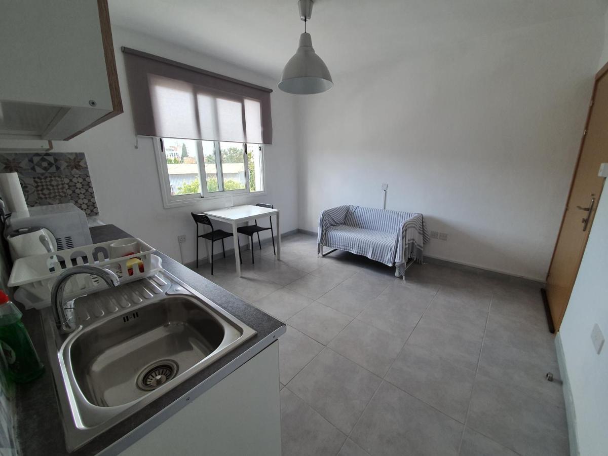 Valentinos Apartments Paphos Eksteriør billede