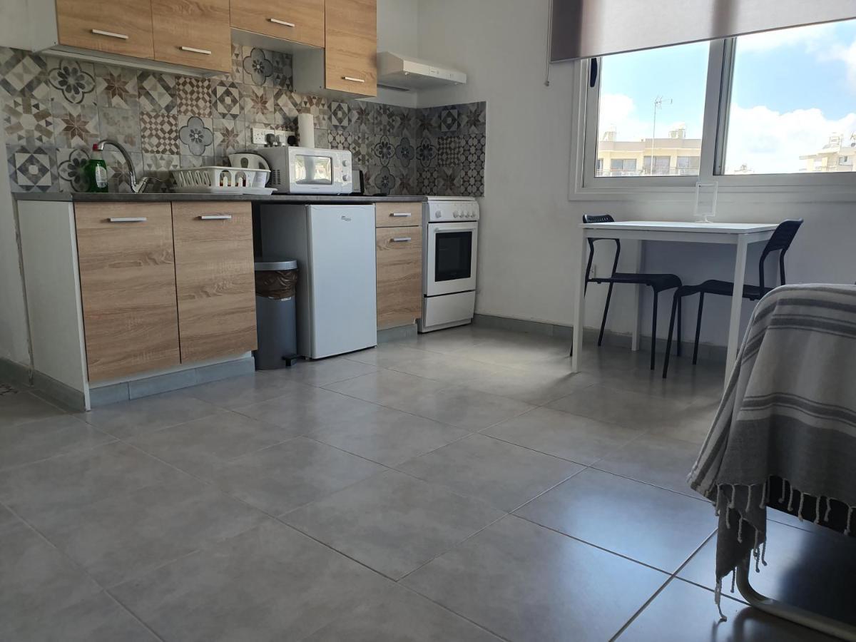 Valentinos Apartments Paphos Eksteriør billede