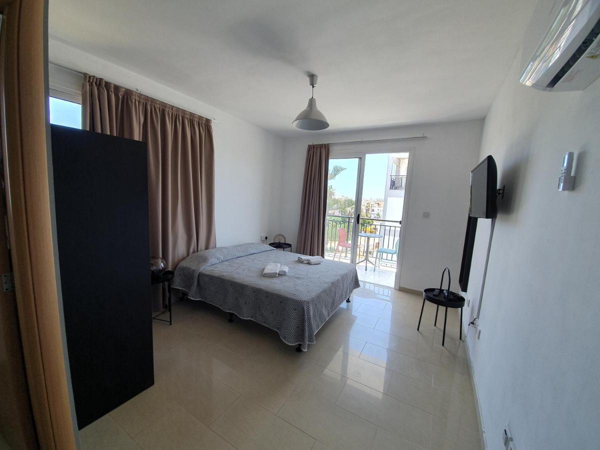 Valentinos Apartments Paphos Eksteriør billede