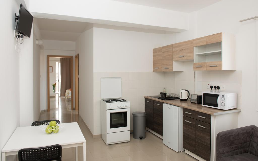 Valentinos Apartments Paphos Eksteriør billede