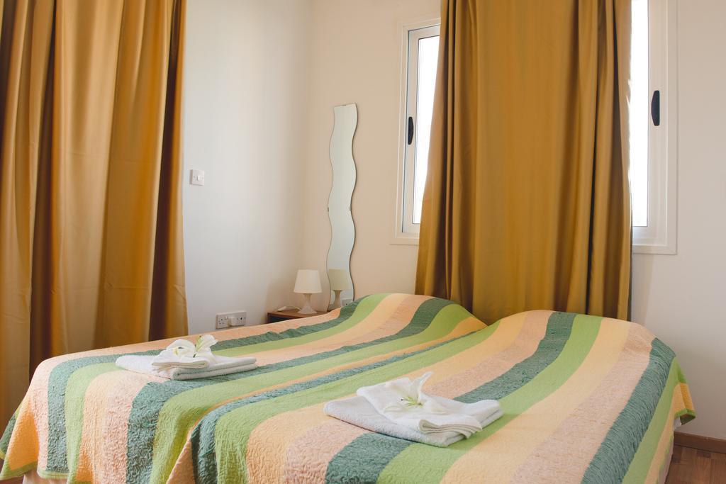 Valentinos Apartments Paphos Eksteriør billede