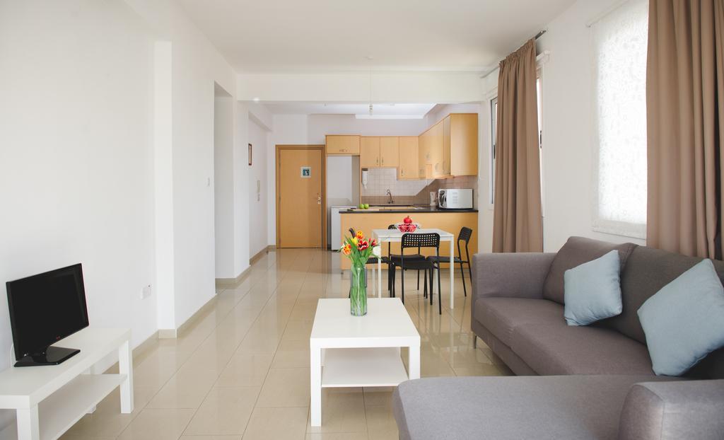 Valentinos Apartments Paphos Eksteriør billede