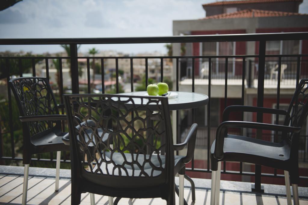 Valentinos Apartments Paphos Eksteriør billede