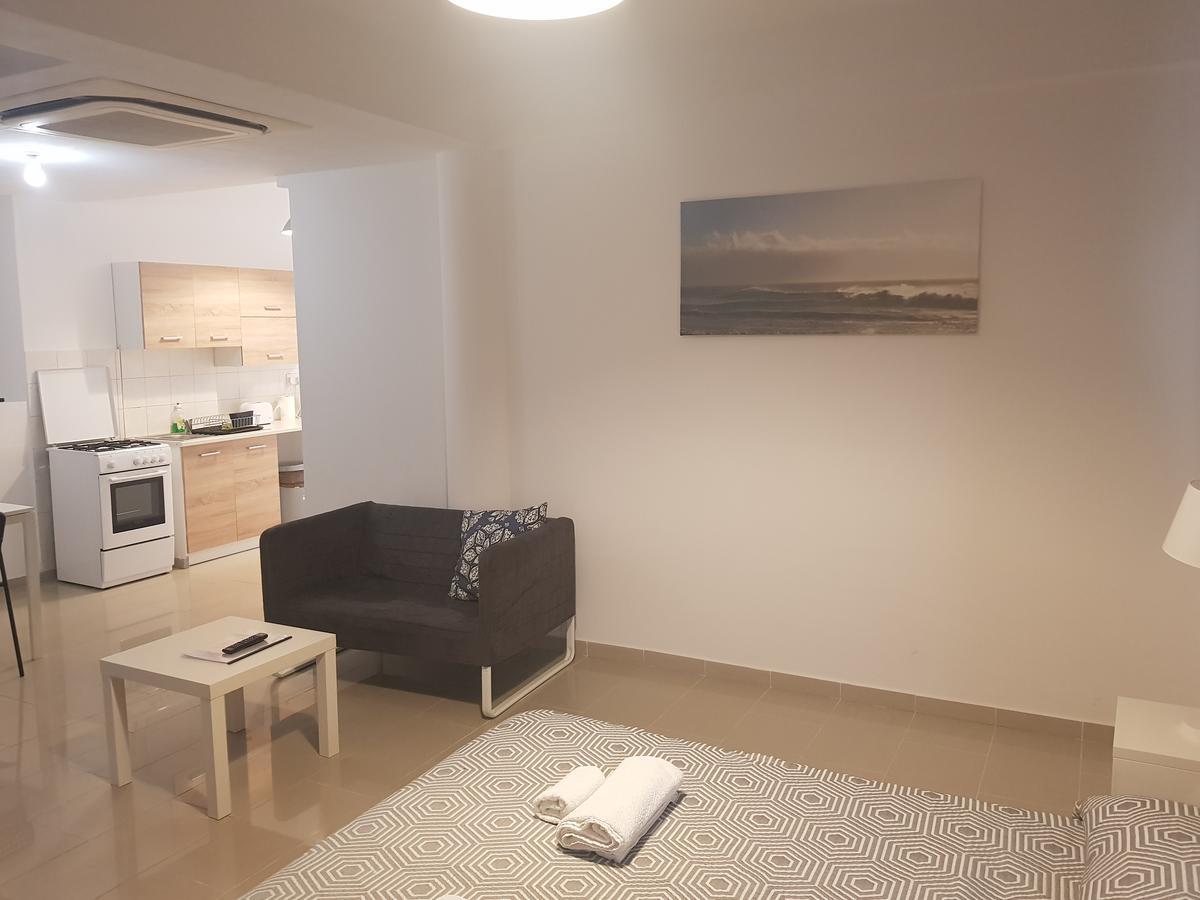 Valentinos Apartments Paphos Eksteriør billede