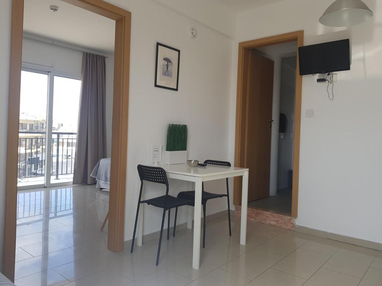 Valentinos Apartments Paphos Eksteriør billede