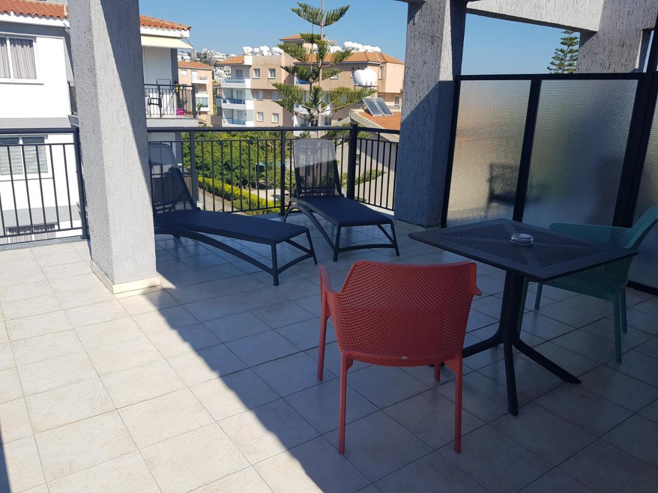 Valentinos Apartments Paphos Eksteriør billede