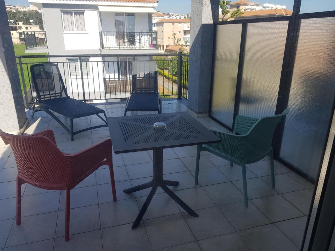 Valentinos Apartments Paphos Eksteriør billede